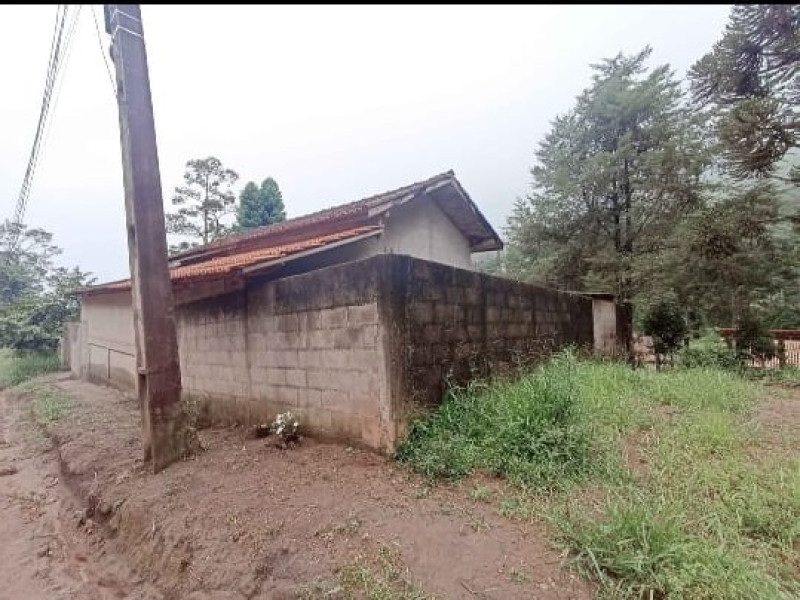 Casa no Distrito dos Costas