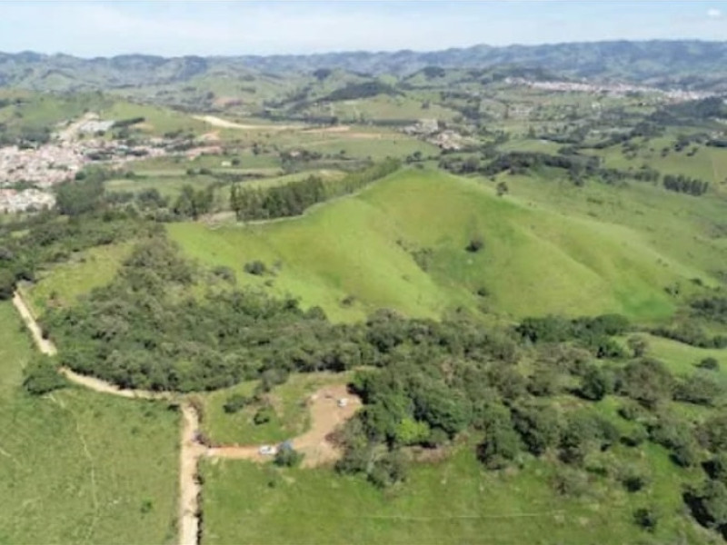Area em Corrego do Bom Jesus