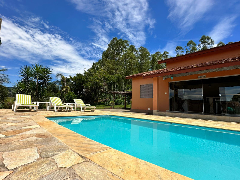 Sitio em Paraisopolis
